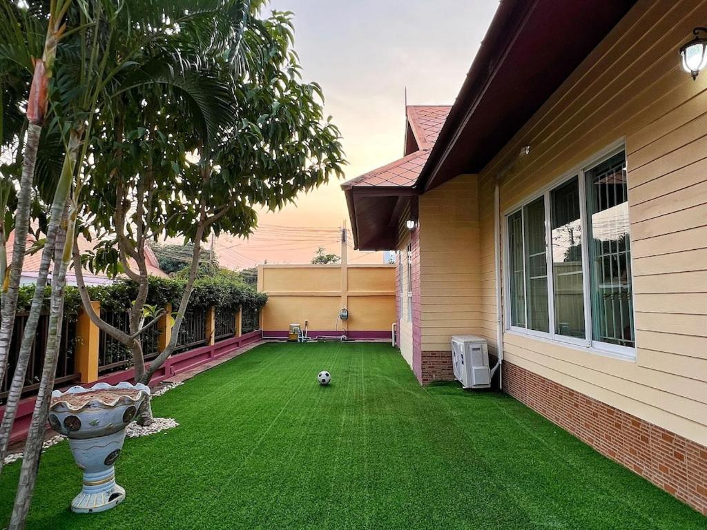 Mantra Pattaya Pool Villa With Jacuzzi In Pattaya-Pet-Friendly Джомтьен Экстерьер фото