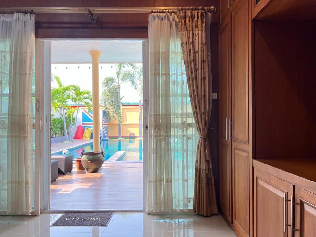 Mantra Pattaya Pool Villa With Jacuzzi In Pattaya-Pet-Friendly Джомтьен Экстерьер фото